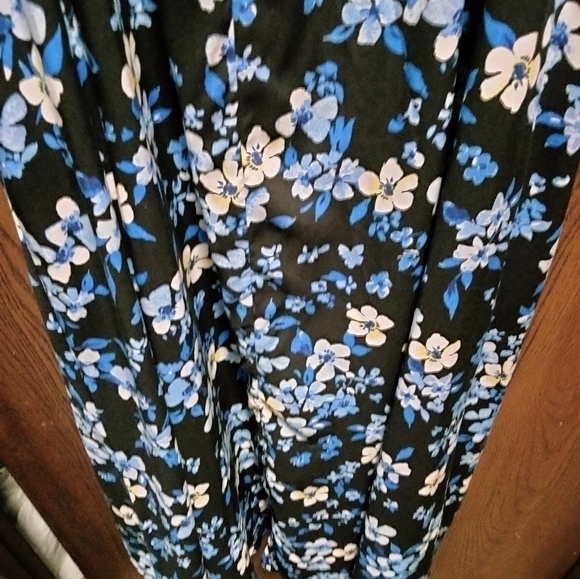 Torrid Spaghetti Strap Floral Dress - Picture 6 of 9